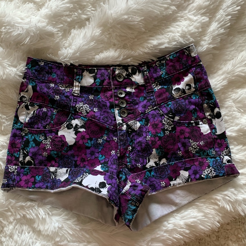 Floral and skull patterned high waisted shorts